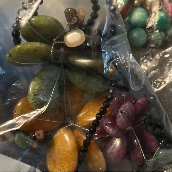 Scrap Jewelry grab bag, 2.5lbs - Picture 6 of 8